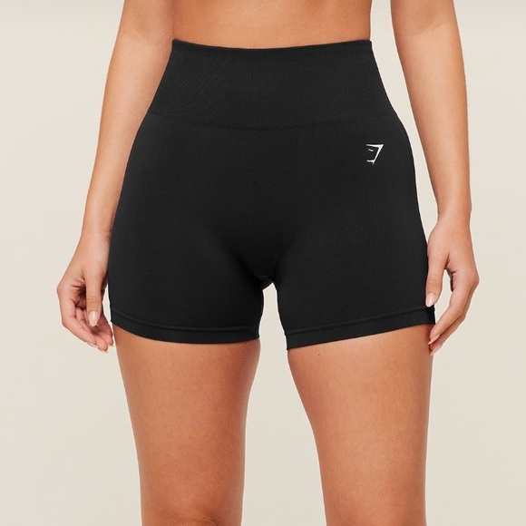 Gymshark Pants - Gymshark Everyday Seamless Short | Black